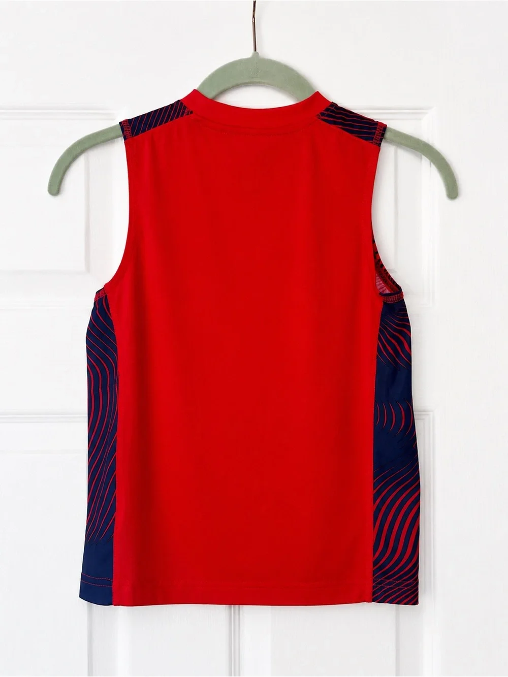Nike Dri-FIT Boys Sleeveless Athletic Tank Top Red Blue Size 7
